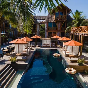 Aldea Kuka, Luxury Eco Boutique (adults Only) מלון